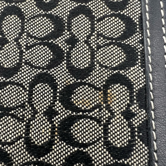 Coach CheckBook - Picture 6 of 8